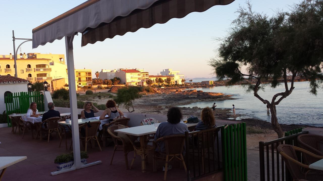 Hostal Restaurante Playa Colonia de Sant Jordi Buitenkant foto